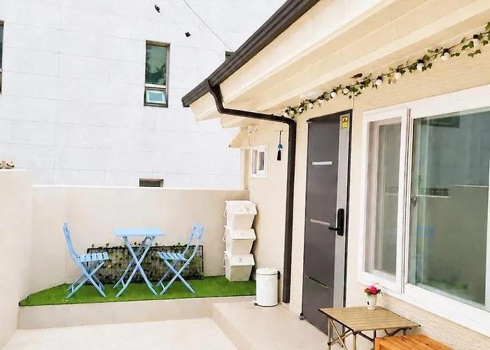 Entire Cheongnyangni Stn & Airport Bus 3min Holiday home *