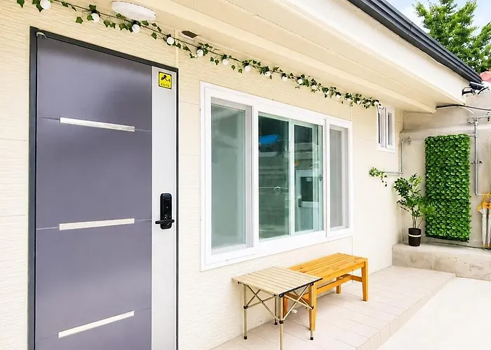 Entire Cheongnyangni Stn & Airport Bus 3min Holiday home Seoul