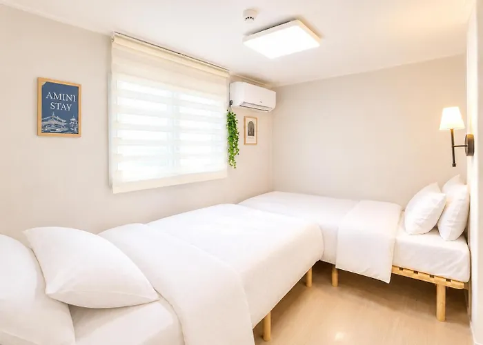 Holiday home Entire Cheongnyangni Stn & Airport Bus 3min Seoul