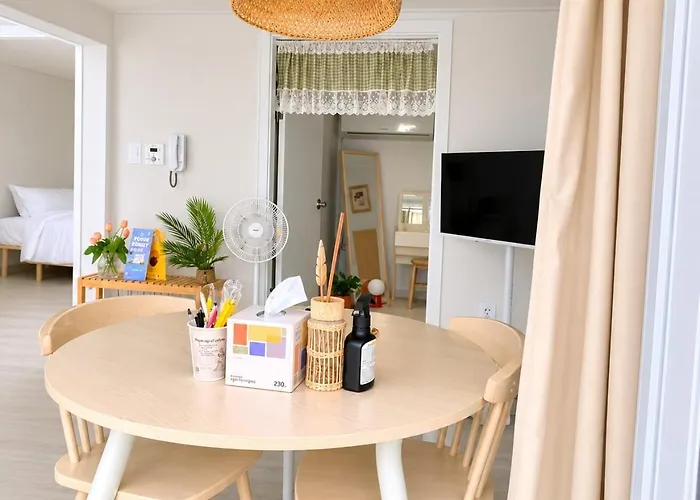 Entire Cheongnyangni Stn & Airport Bus 3min Holiday home Seoul